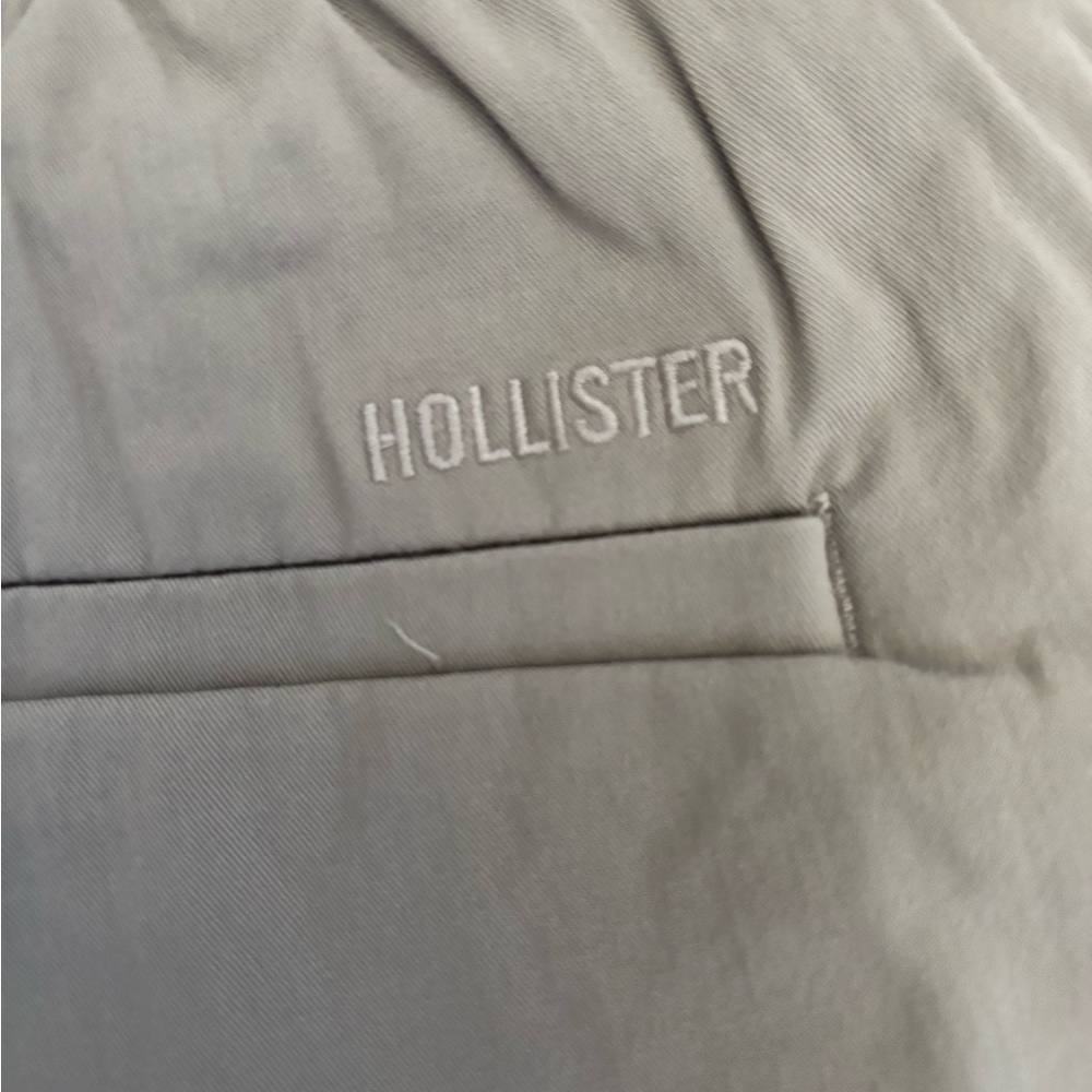 Hollister Men's Gray and Tan Shorts - Picture 8 of 12